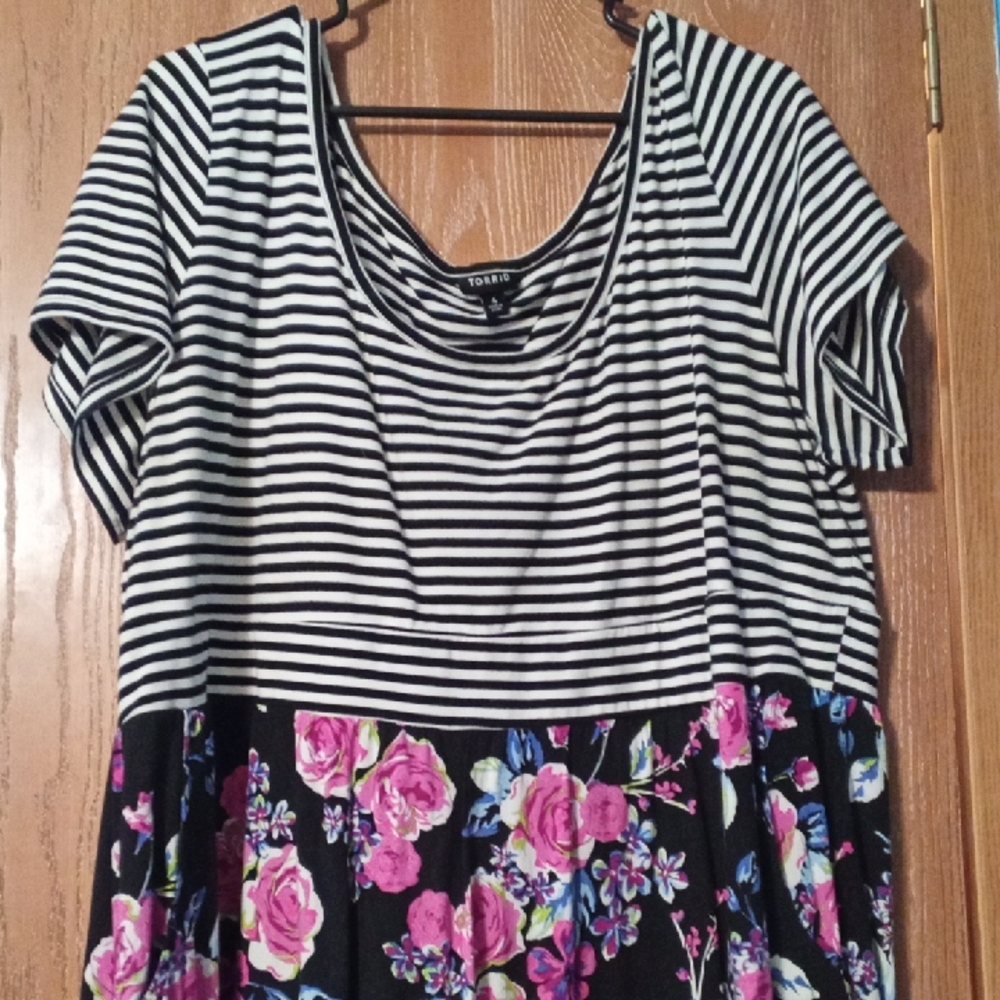 Torrid Black and White Striped Floral Top